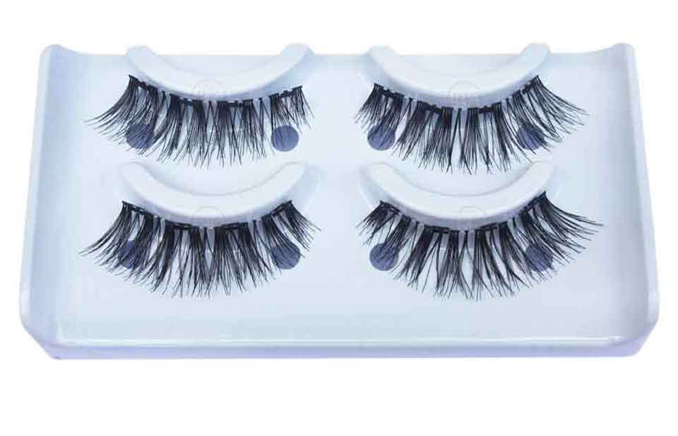 Stached-Sandwich-Magnetic-Eyelash-cover-web
